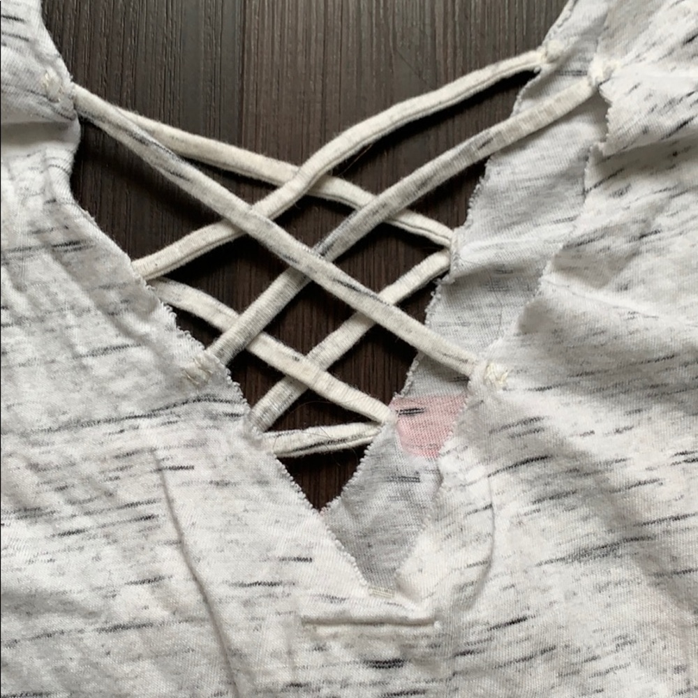 *SOLD* VS PINK strapped T-shirt - Picture 4 of 5